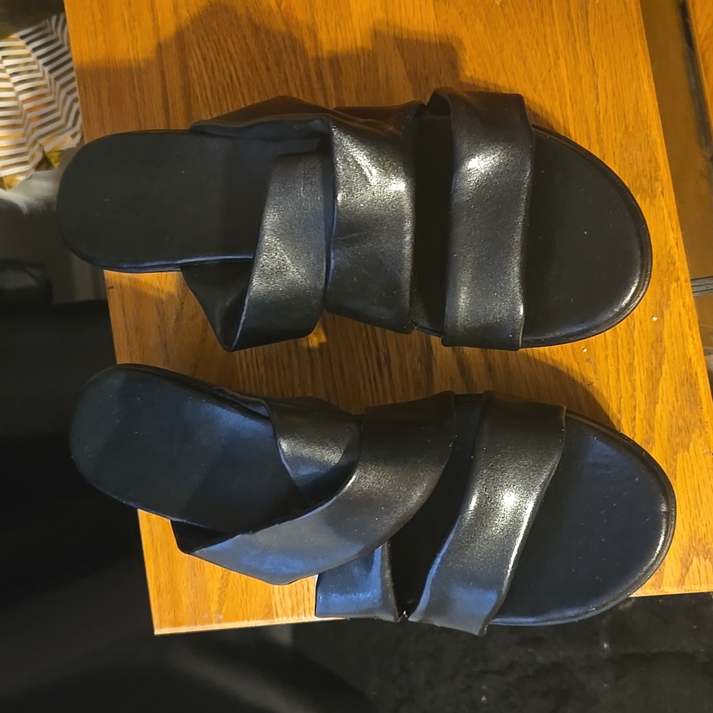 Women Black Strap Wedge Sandals.✨️ ✨️ SIZE 41 ✨️ - Picture 2 of 7